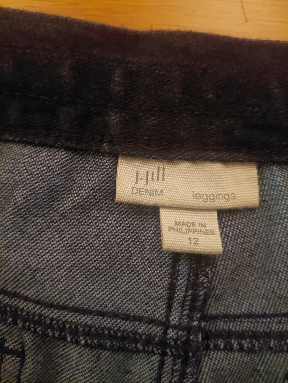 Black Women’s Stretch Jeans - Classic Slim Fit